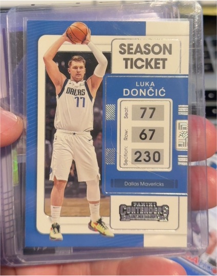 2021-22 Panini Contenders Season Ticket #18 Luka Doncic — front