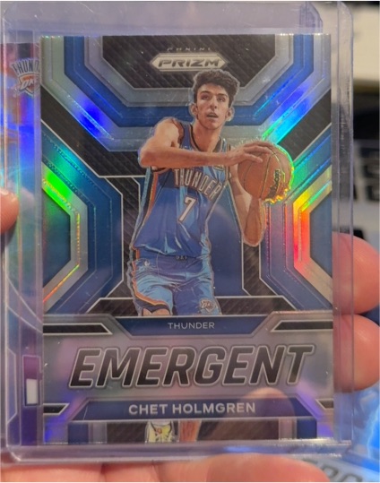 2022-23 Panini Prizm #16 Chet Holmgren Emergent — front