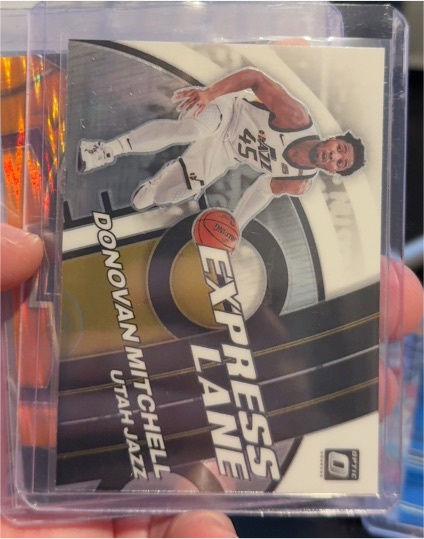 2021-22 Donruss Optic #8 Donovan Mitchell Express Lane — front
