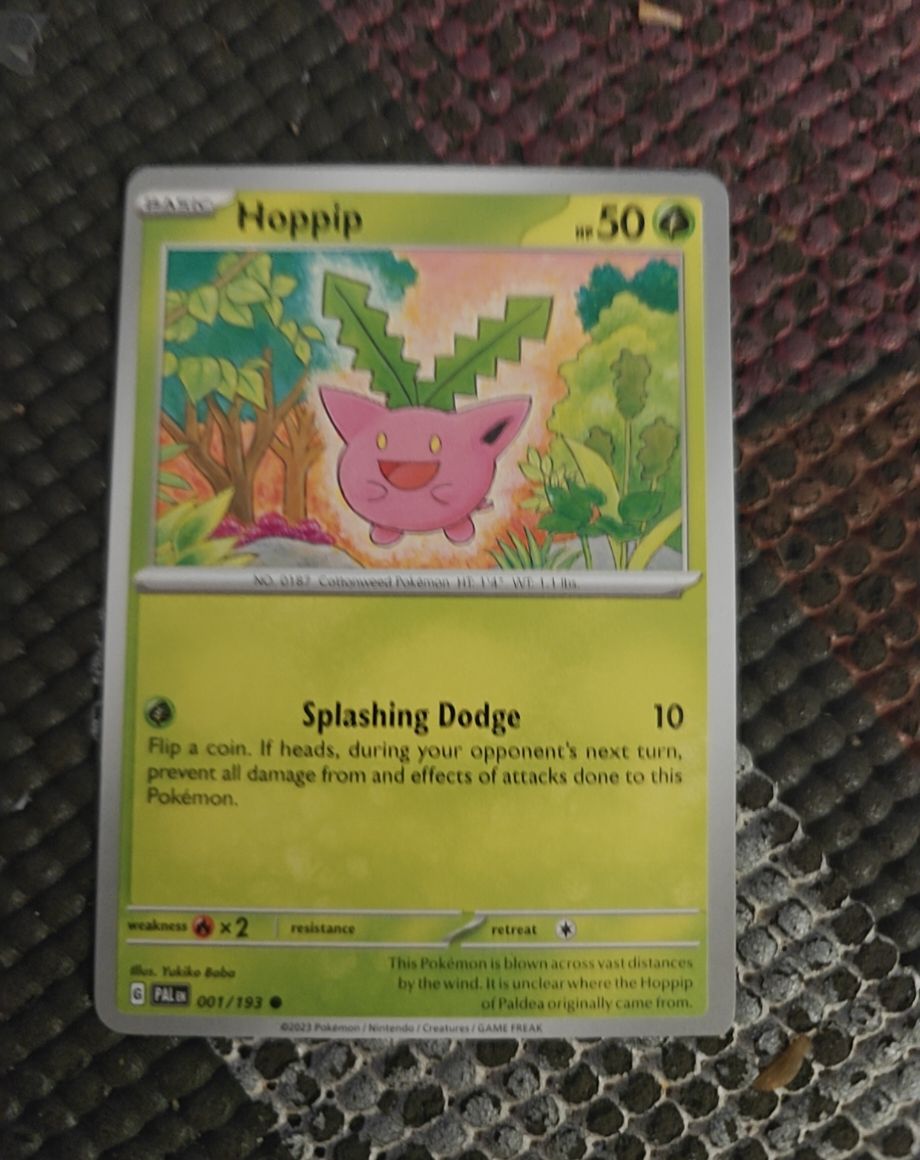 2023 Pokémon Scarlet & Violet Paldea Evolved #001 Hoppip — front