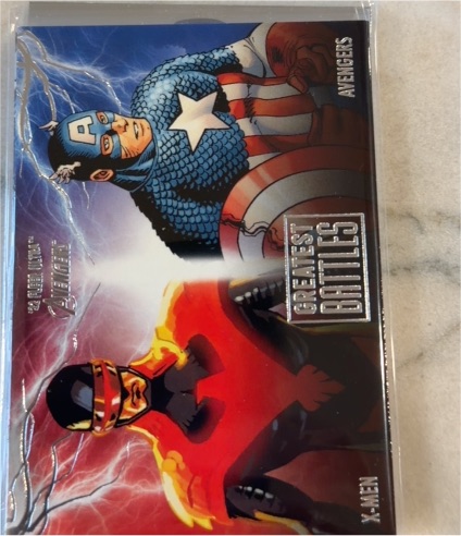2022 Fleer Ultra Avengers Greatest Battles #EB-8 X-Men vs Avengers — front