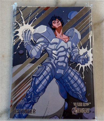 2022 Fleer Ultra Marvel Avengers #3 Beyonder — front