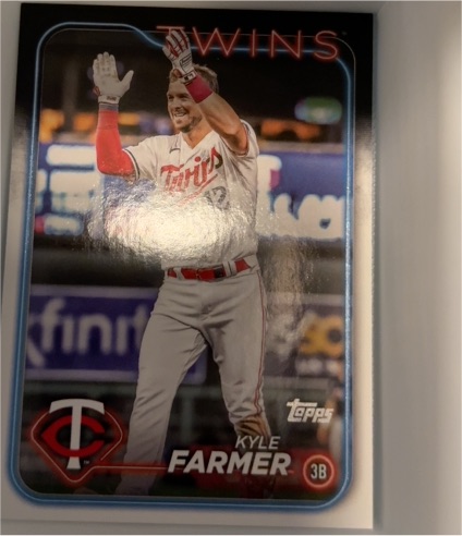 2024 Topps #379 Kyle Farmer — front