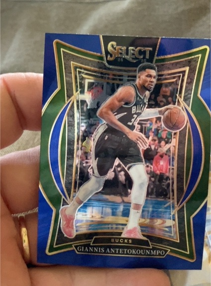 2024-25 Panini Select #43 Giannis Antetokounmpo — front