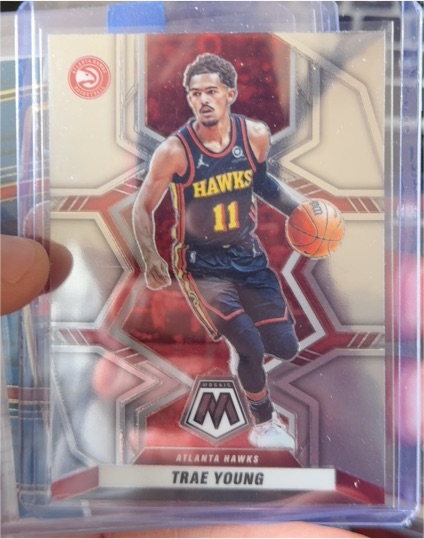 2021-22 Panini Mosaic #129 Trae Young Atlanta Hawks — front