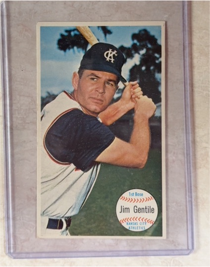 1964 Topps Giants #15 Jim Gentile — front