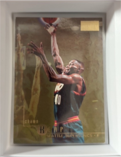 1996-97 SkyBox Premium #109 Shawn Kemp — front
