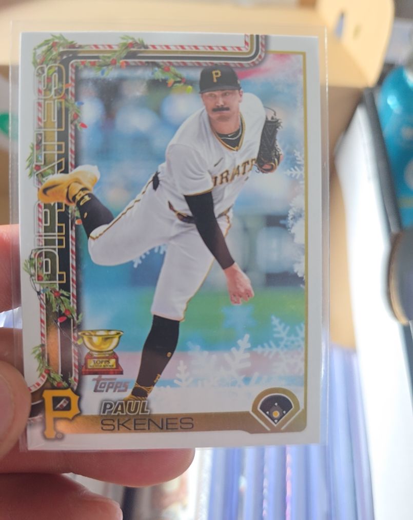 2025 Topps Holiday #H70 Paul Skenes — front