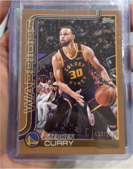 2025 Topps #135 Stephen Curry — front