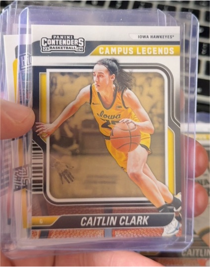 2024 Panini Contenders #CL3 Caitlin Clark Campus Legends — front