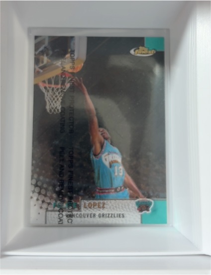 1998-99 Topps Finest #11 Felipe Lopez — front