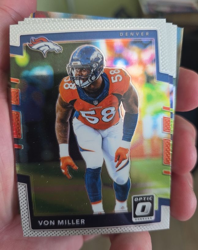 2017 Donruss Optic #21 Von Miller — front