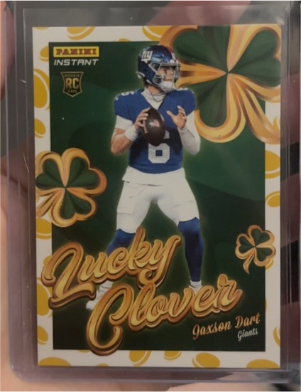 2025 Panini Instant #14 Jaxson Dart Lucky Clover — front