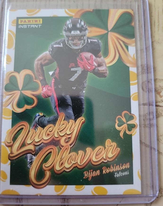 2025 Panini Instant Lucky Clover #7 Bijan Robinson — front