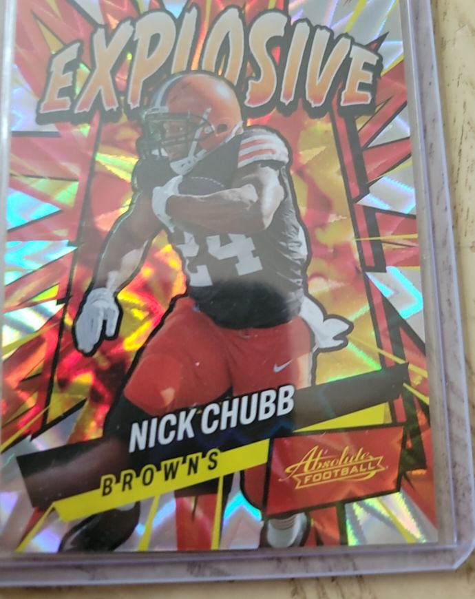 2021 Panini Absolute Explosive #E10 Nick Chubb — front