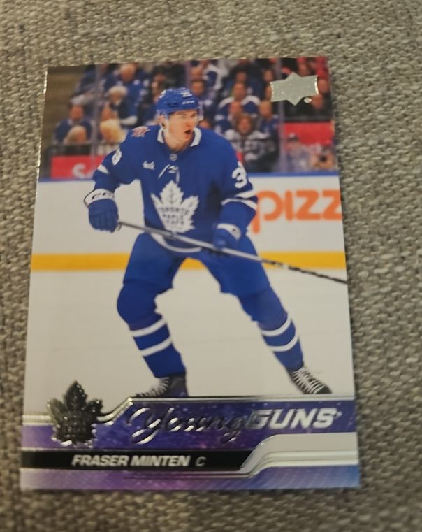 2023-24 Upper Deck Series 2 #482 Fraser Minten — front