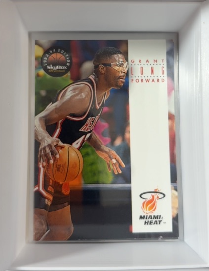 1993-94 SkyBox Premium #102 Grant Long — front