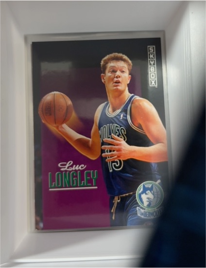 1992-93 Skybox #145 Luc Longley — front