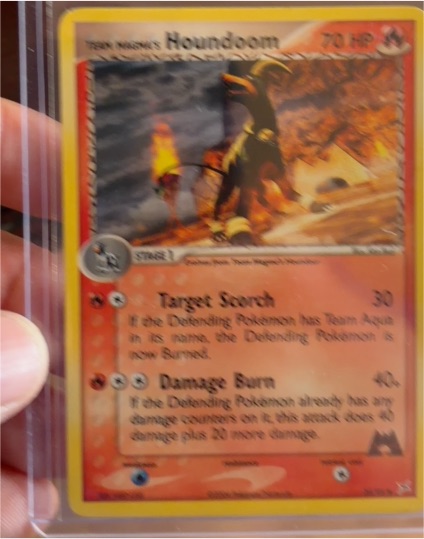 2004 Pokémon Team Magma's Houndoom #34 — front