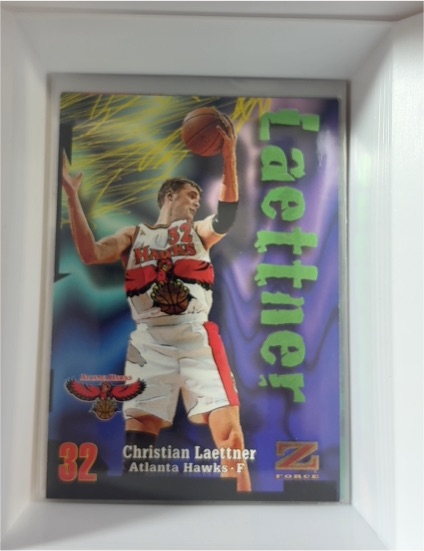 1997-98 Skybox Z-Force #32 Christian Laettner — front