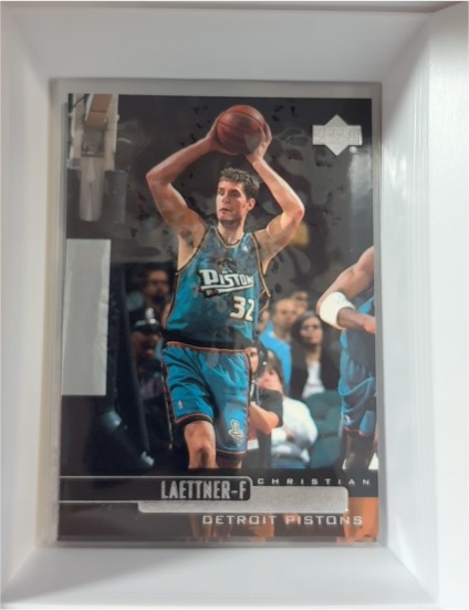 1999-00 Upper Deck #216 Christian Laettner — front