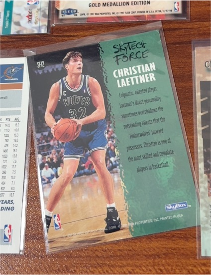 1993 SkyBox #SF12 Christian Laettner SkyTech Force — front