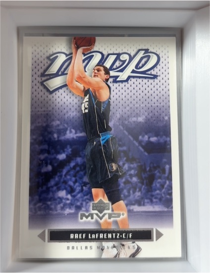 2003-04 Upper Deck MVP #30 Raef LaFrentz — front