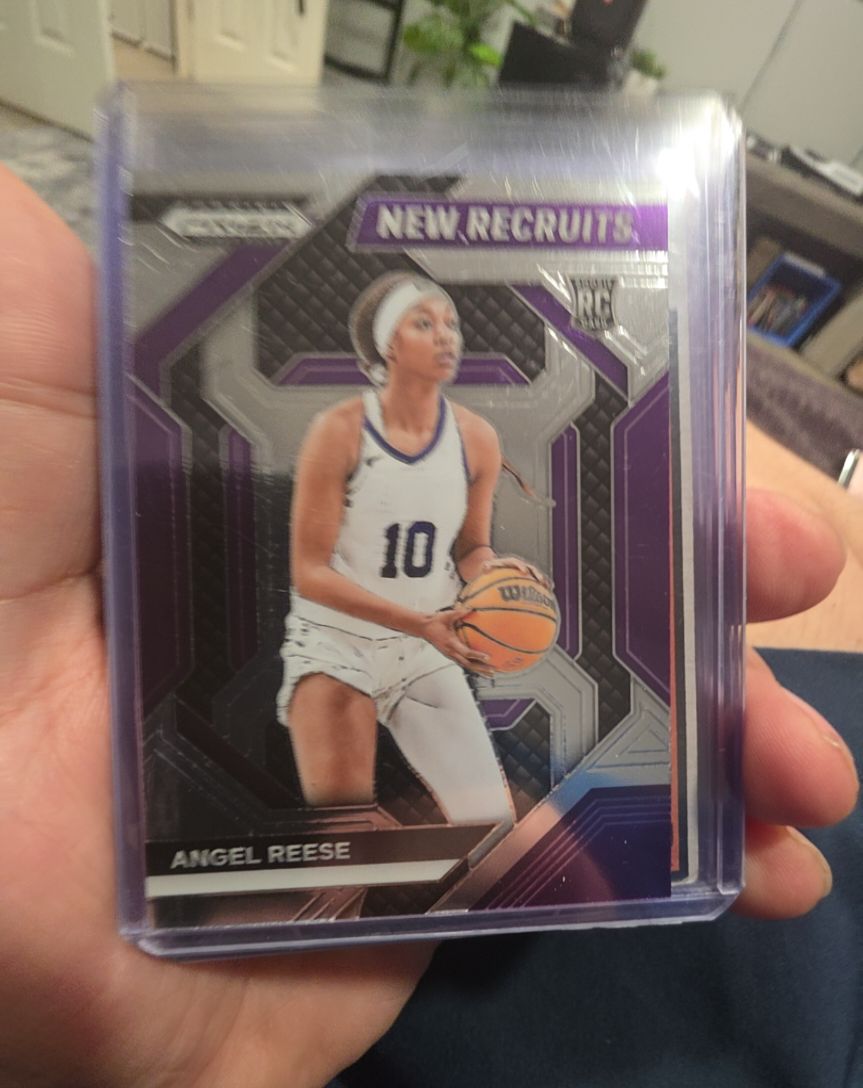 2024 Panini Prizm Draft Picks New Recruits #24 Angel Reese — front