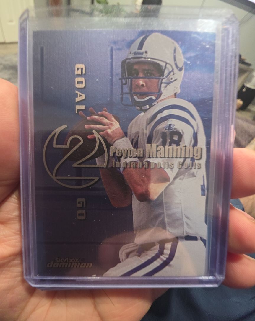 1999 Skybox Dominion Goal 2 Go #8 Peyton Manning — front