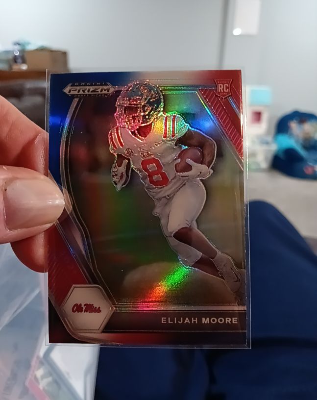 2021 Panini Prizm Draft Picks #124 Elijah Moore — front