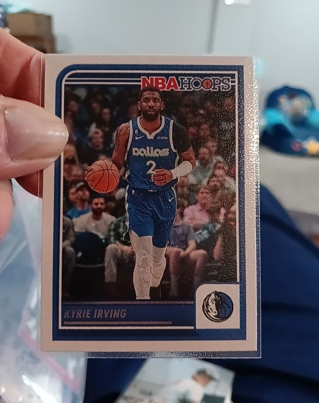 2023-24 Panini NBA Hoops #178 Kyrie Irving — front