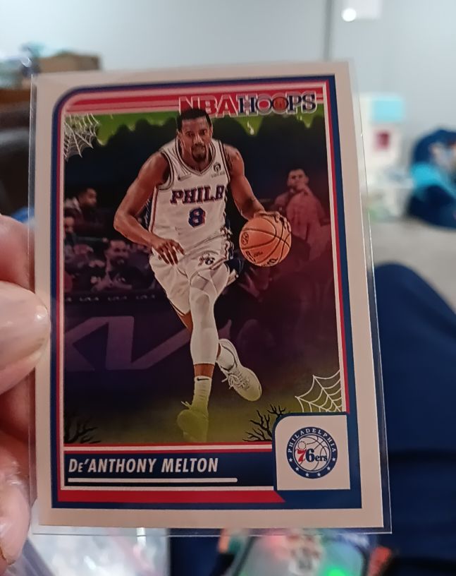 2023-24 Panini Haunted Hoops #138 De'Anthony Melton — front