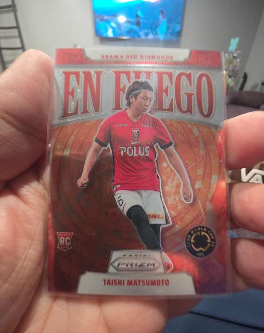 2025 Panini Prizm FIFA Club World Cup En Fuego #8 Taishi Matsumoto — front
