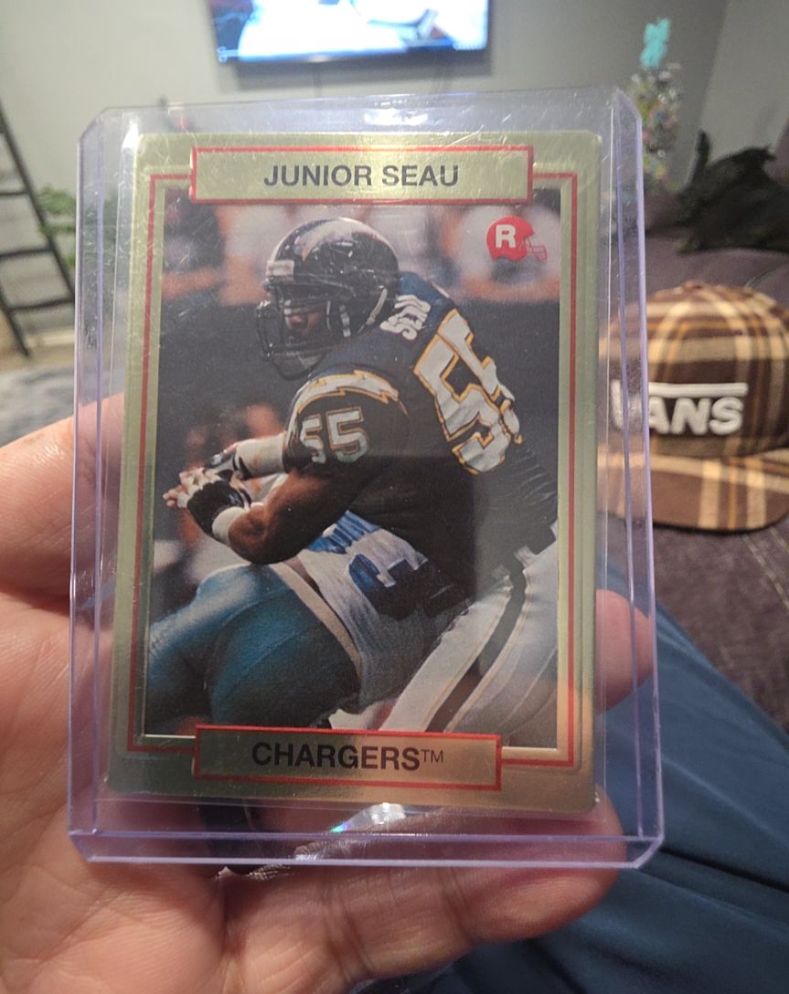 1990 Action Packed #38 Junior Seau Rookie Card — front