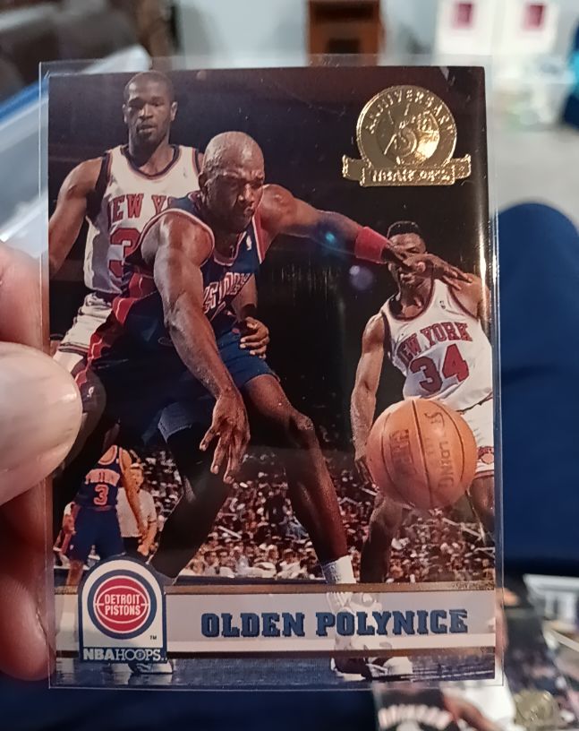 1993-94 NBA Hoops #64 Olden Polynice — front