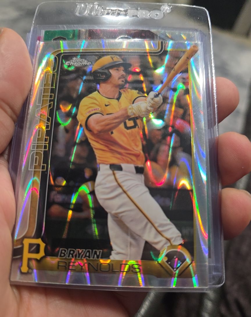 2025 Topps Chrome #9 Bryan Reynolds — front