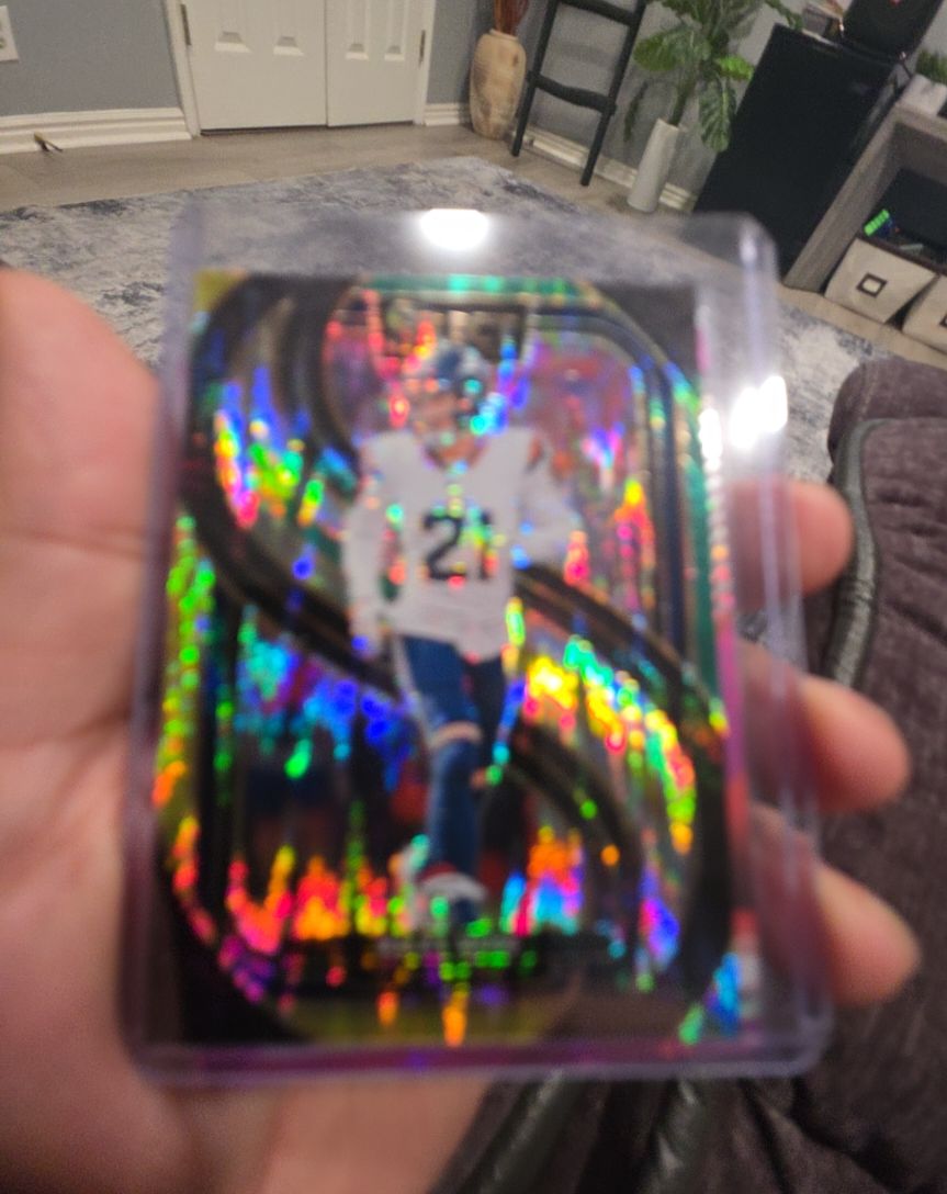 2024 Panini Select #21 Devin Lloyd — front