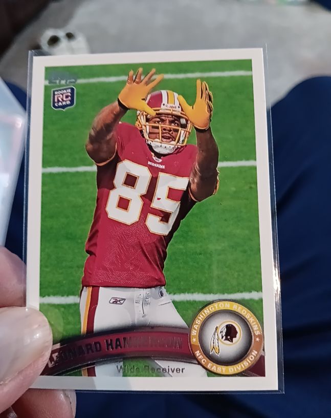 2011 Topps #11 Leonard Hankerson — front