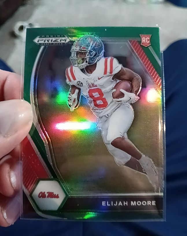 2021 Panini Prizm Draft Picks #124 Elijah Moore Green Prizm — front