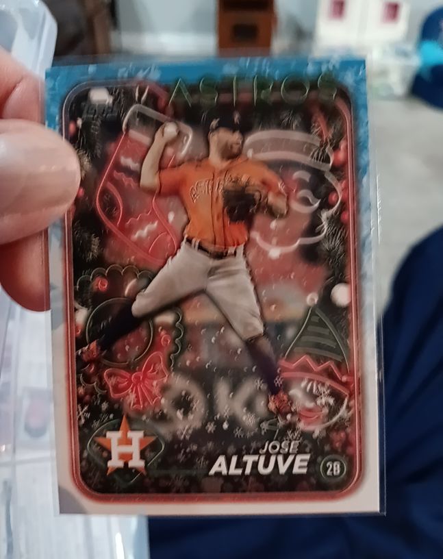 2024 Topps Holiday #H8 Jose Altuve — front