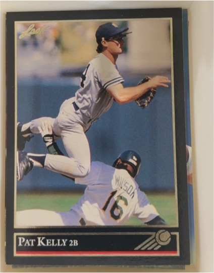 1992 Leaf #104 Pat Kelly — front