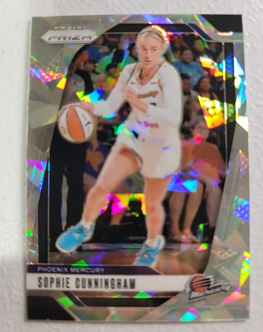 2024 Panini Prizm WNBA #117 Sophie Cunningham — front