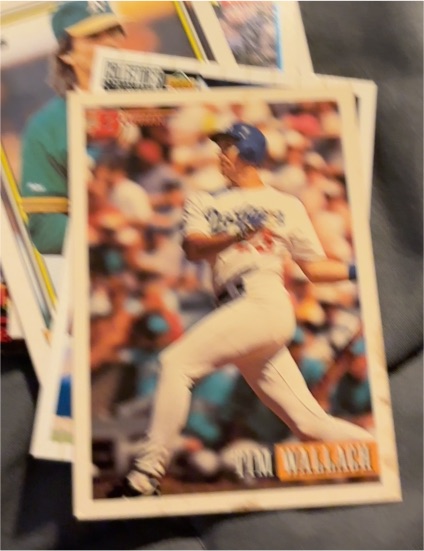 1995 Topps Tim Wallach — front