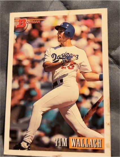 1993 Bowman #70 Tim Wallach — front