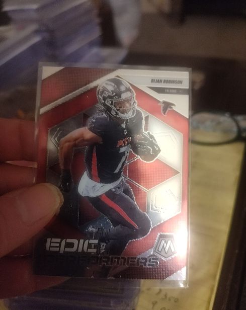 2025 Panini Mosaic Epic Performers #8 Bijan Robinson — front