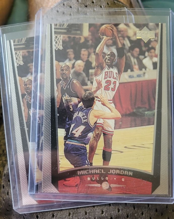 1998-99 Upper Deck #230 Michael Jordan — front