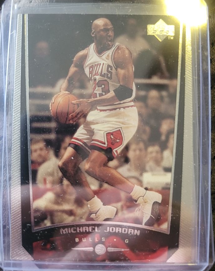1998-99 Upper Deck #230 Michael Jordan — front