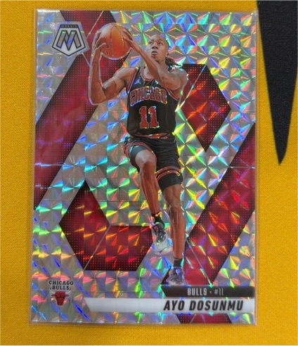 2024-25 Panini Mosaic #32 Ayo Dosunmu — front