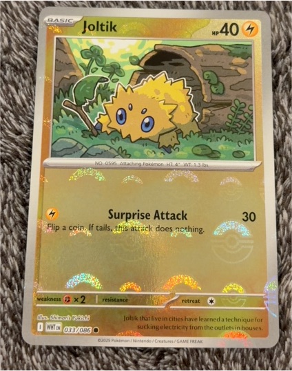 2025 Pokémon #033 Joltik — front