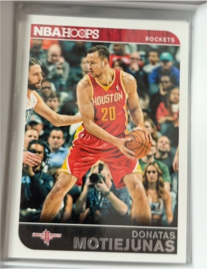 2014-15 Panini NBA Hoops #124 Donatas Motiejunas — front